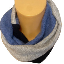 LEAVE YOUR HAT ON  Loop Schal