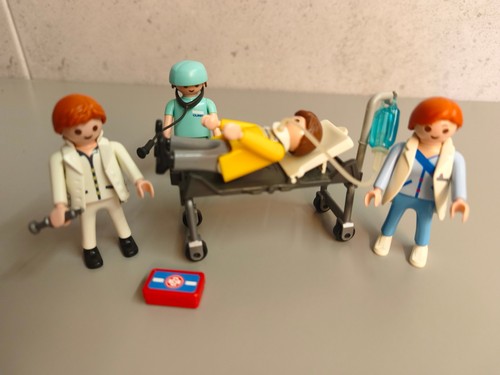 6685 verletzer auf bahre arzt - auf,