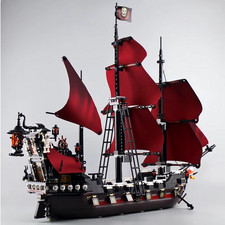 3D Blackbeard Piratenschiff - Queen Anne's Revenge Bausatz - 7 Minifiguren