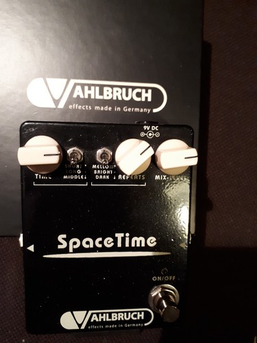 Vahlbruch spacetime delay echo - vahlbruch,