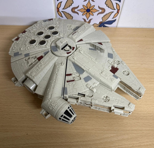 Star wars millennium falcon - star,