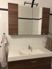 Badezimmerschrank