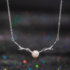 L04 Freshwater Pearl Antler