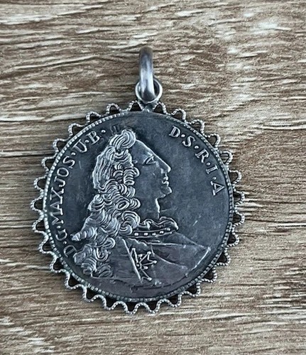 Münze als anhänger - münze,