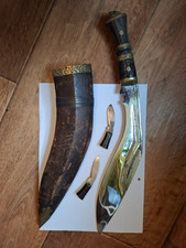 KUKRI ORIENTALISCH / INDISCHES MESSER  Schwert und 2 kleine Dolche HANDARBEIT