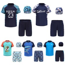 Jungen Badeanzug Dreiteiler Bade Set Rash Guard Shirt Badeshorts mit Badekappe