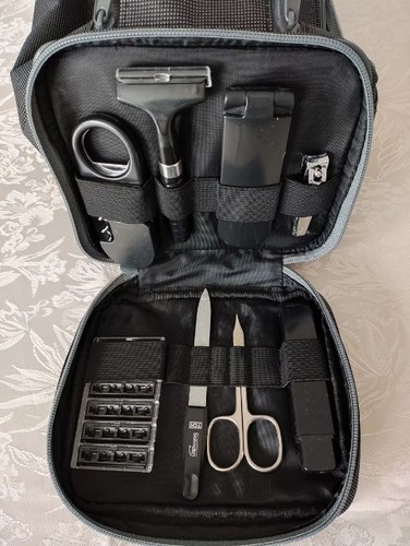 Waschtasche+Nagelnecessaire