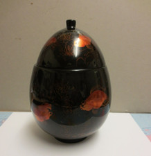 alte Holzdose mit Deckel