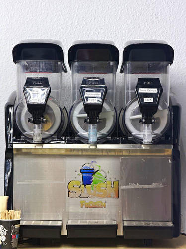 Slush frozen - slush,