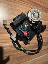 Yamaha R1 RN19 Schloss Satz