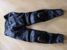 Stiefel-Motorradhose aus Leder