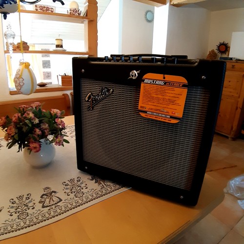 Fender mustang 40 watt - fender,