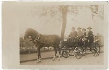 13/421 AK HISTORISCHE KUTSCHE MIT FRAUEN PFERD