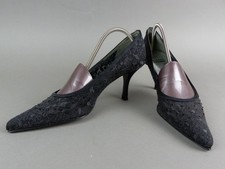 Stuart Weitzman Damen Pumps 39 schwarz Textil Spitze Perlen High Heels (19459)