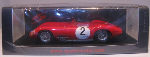 Spark s4546 red maserati - 1:43,