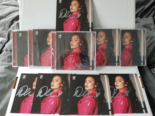 Rare demi lovato authentic - demi,