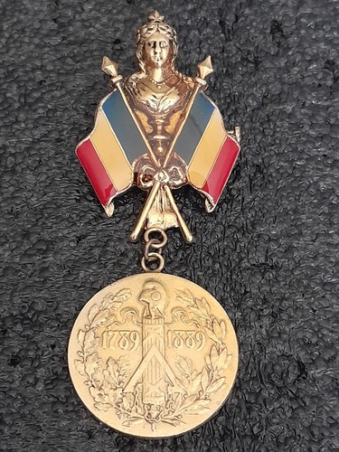 Medaille brosche 3 - medaille, brosche.