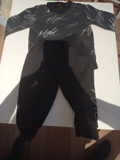 Dieser JORDAN Sport Anzug für