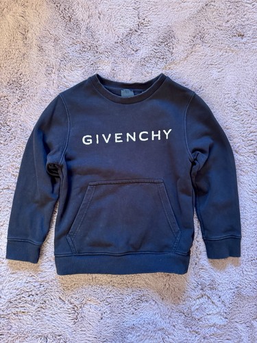 Givenchy disney - ✨, •