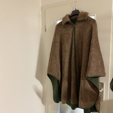 Jagd Poncho Umhang Schutz Tarnung mit Fell, free size, sehr guter Zustand!