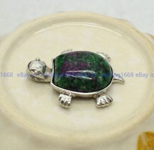 Hübsch Rot Edelstein in