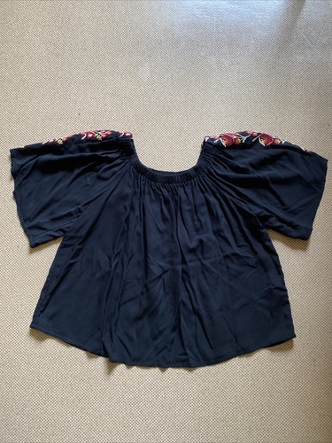 Primark atmosphere carmentop - primark,