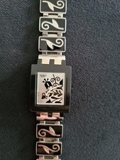 Swatch Swiss Quarzuhr Damenuhr