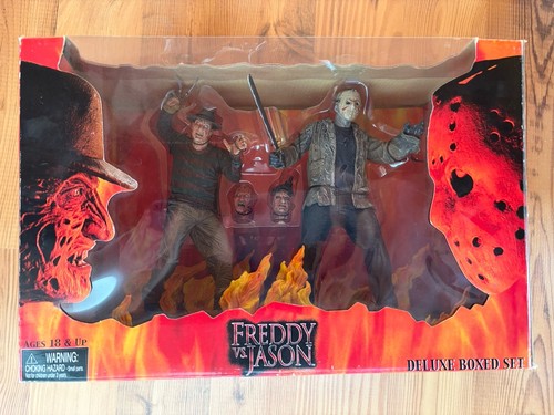 Neca freddy jason - neca,