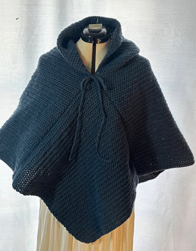 Gehäkeltes cape acryl kurz - gehäkeltes,