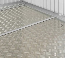 Bodenplatte und Bodenrahmen