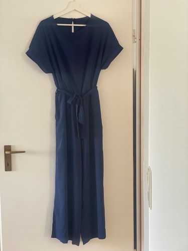 Eleganter dunkelblauer