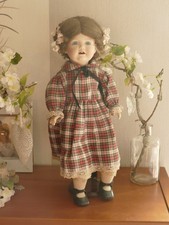 Künstlerpuppe Handarbeit