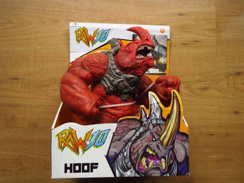 Hoof red rhino - mcfarlane, toys
