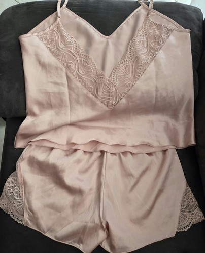 Süßes rosa schlafoutfit - süßes,