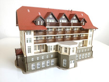 Vollmer - Schwarzwaldklinik Krankenhaus - 27757 - H0  Gebäude Häuser  --- CG 680