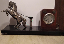 Antike Schreibtisch Segeluhr 40/50er Jahre mit Kriecherpferd