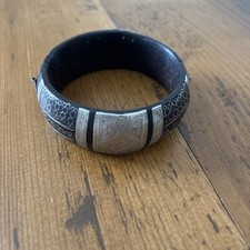 Silberarmband mit Niello |