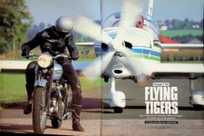 Motorrad Classic 1099) Triumph