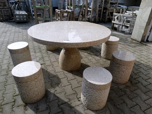 Tisch rund inklusive sieben