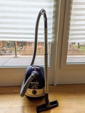 Staubsauger (Marke: Hoover)