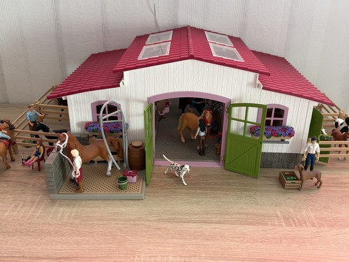 Schleich pferdestall reiterhof - pferdestall,