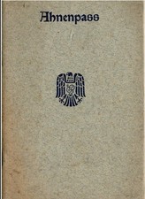 Ahnenpass mit faltbarer Ahnentafel, bei beiden keine Einträge