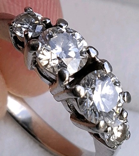 Natürlicher diamant - natürlicher,