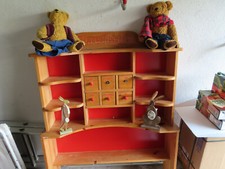 Vintage  Kaufladen, massives Holz, braun mit Rot, Schubkästen und Zubehör, Münze