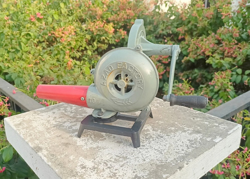 Schmiedeofen mit handkurbel - schmiedeofen,