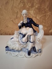 🎀 Porzellanfigur –