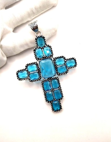 Handgefertigter blauer