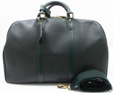 LOUIS VUITTON KENDALL PM TAIGA