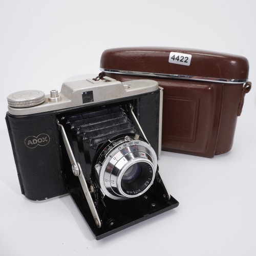 Adox mitelformatkamera 6x6cm - ,