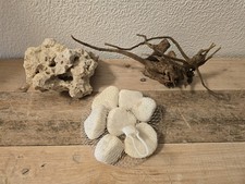 Aquarium Zubehör Dekoration Wurzel Lochstein und Kieselsteine